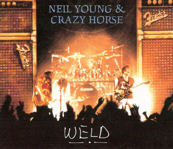 NEIL YOUNG & CRAZY HORSE